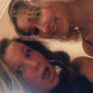 Meet your Posher, Chloe